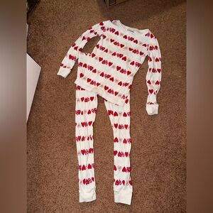 Girl’s valentines pajamas